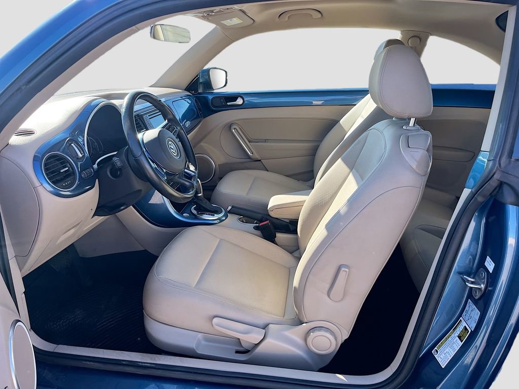 Used 2019 Volkswagen Beetle 2.0T SE w/ SE Premium Package image 21