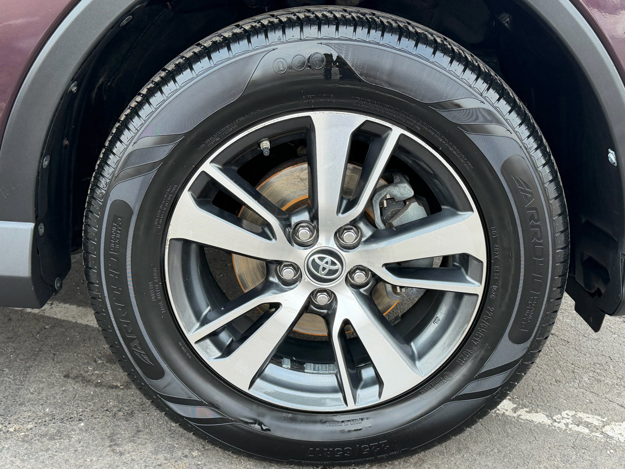 Used 2018 Toyota RAV4 XLE image 33