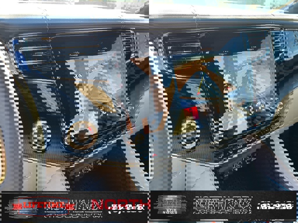 New 2026 Jeep Grand Wagoneer Summit image 10