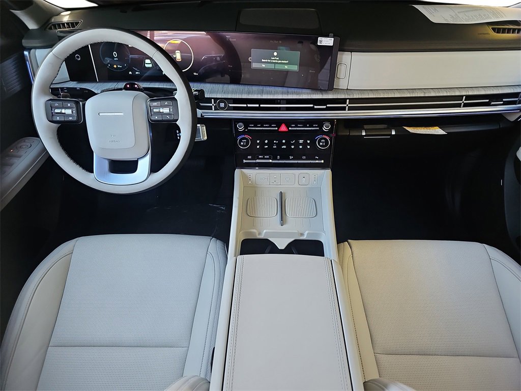 New 2025 Hyundai Santa Fe Calligraphy image 9