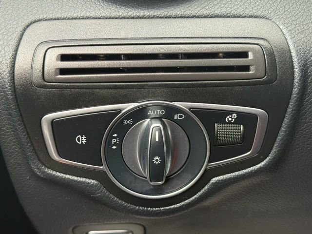 Used 2022 Mercedes-Benz GLC 300 4MATIC image 47