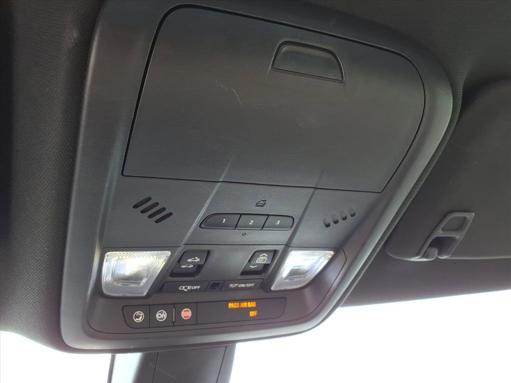 Used 2018 Cadillac XT5 Luxury w/ Driver Awareness Package image 32