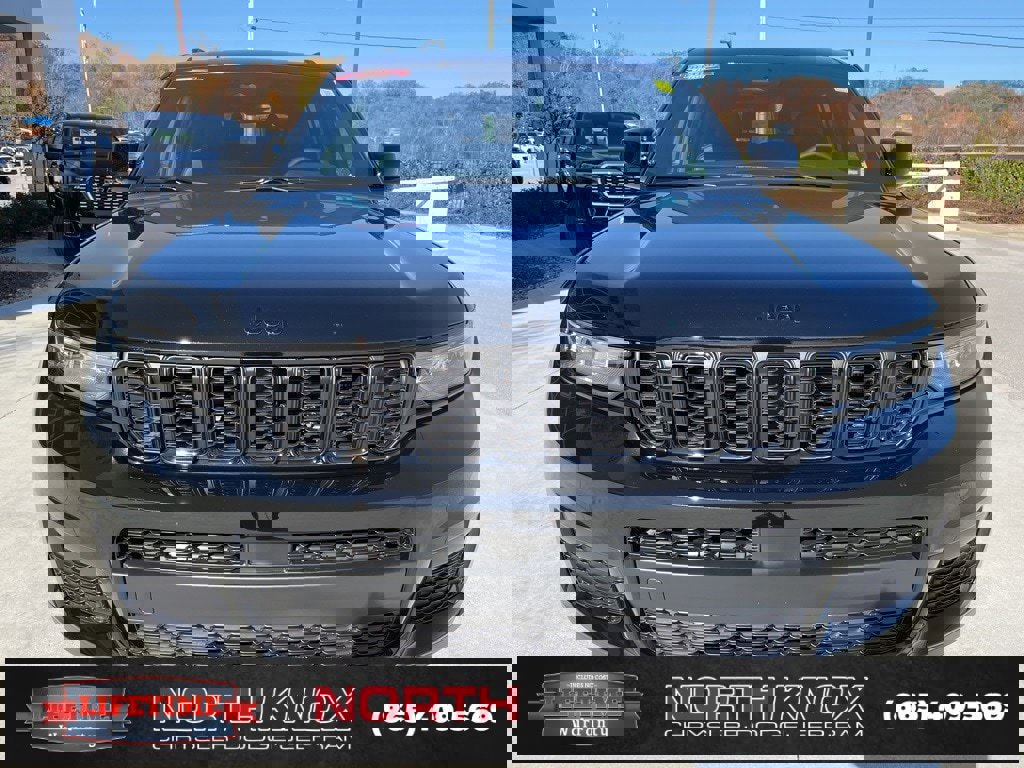 New 2025 Jeep Grand Cherokee L Altitude image 33