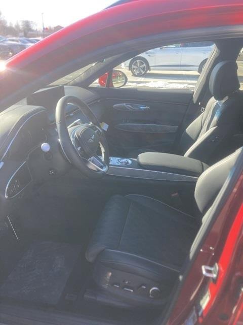 Used 2025 Genesis GV70 3.5T Sport w/ Sport Advanced Package image 10
