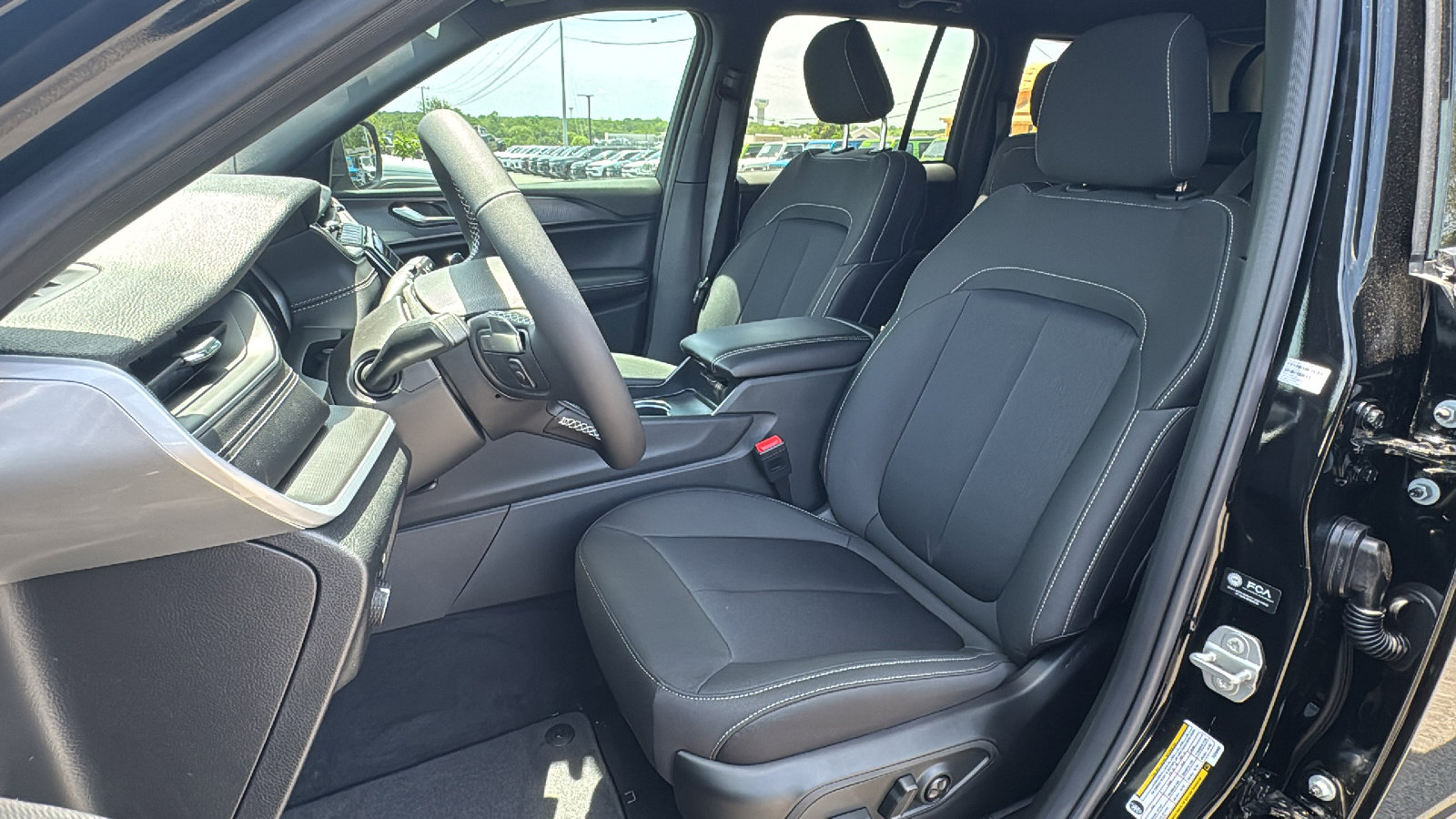 New 2026 Jeep Grand Cherokee Laredo RWD image 13