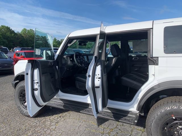 New 2026 Ford Bronco Outer Banks w/ Sasquatch Package AWD/4WD image 18