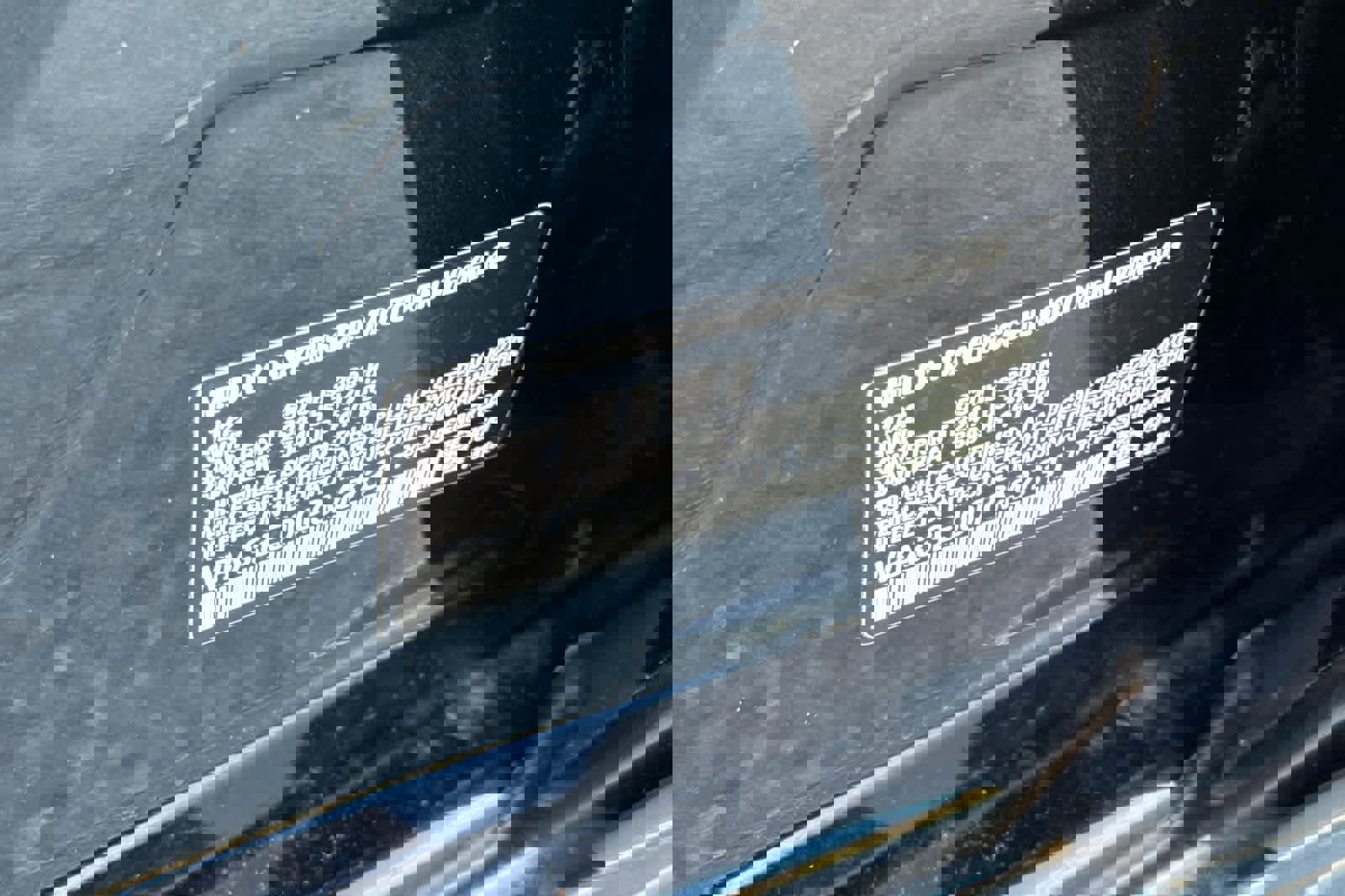 Certified 2023 BMW 760i xDrive w/ Executive Package image 33