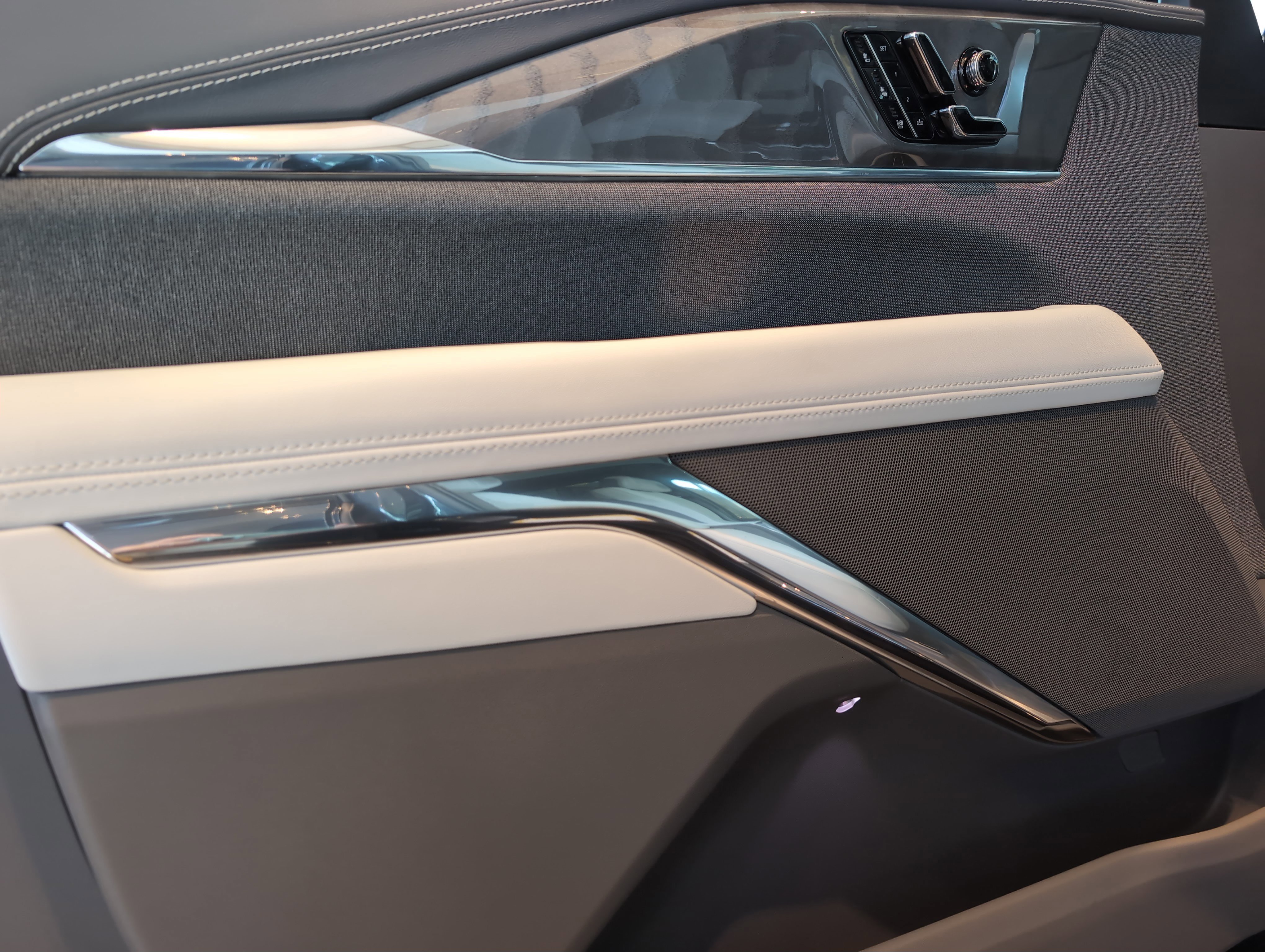 New 2025 Cadillac Escalade IQ Sport 1 image 10