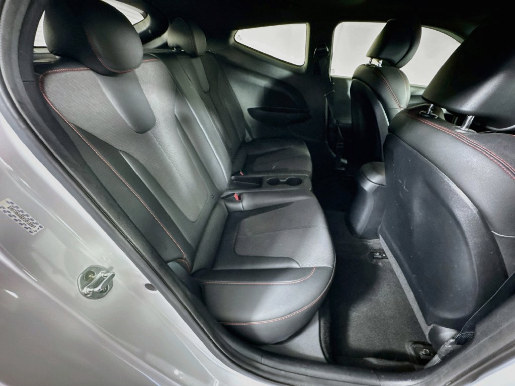 Used 2019 Hyundai Veloster Turbo FWD image 33