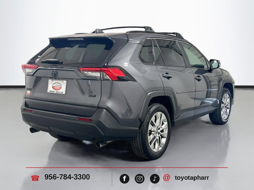 Used 2025 Toyota RAV4 XLE Premium FWD image 4