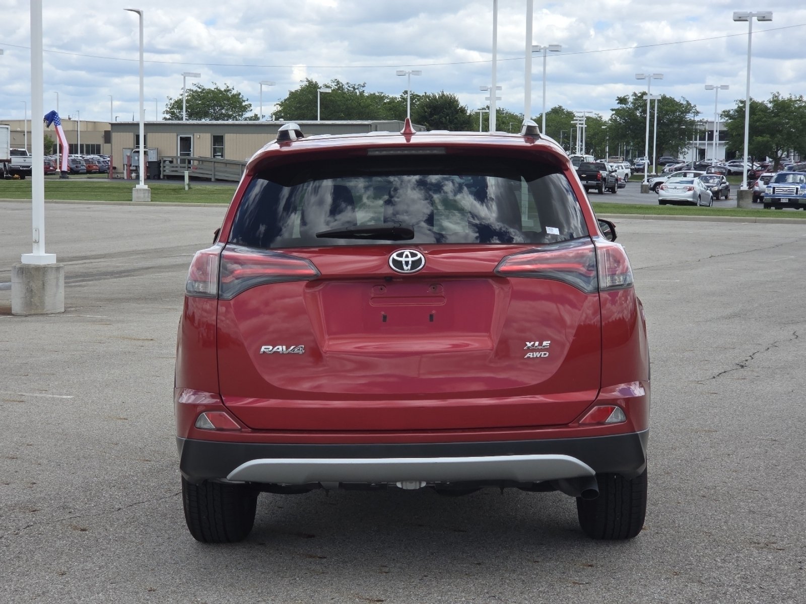 Used 2017 Toyota RAV4 XLE w/ All Weather Liner Package AWD/4WD image 19