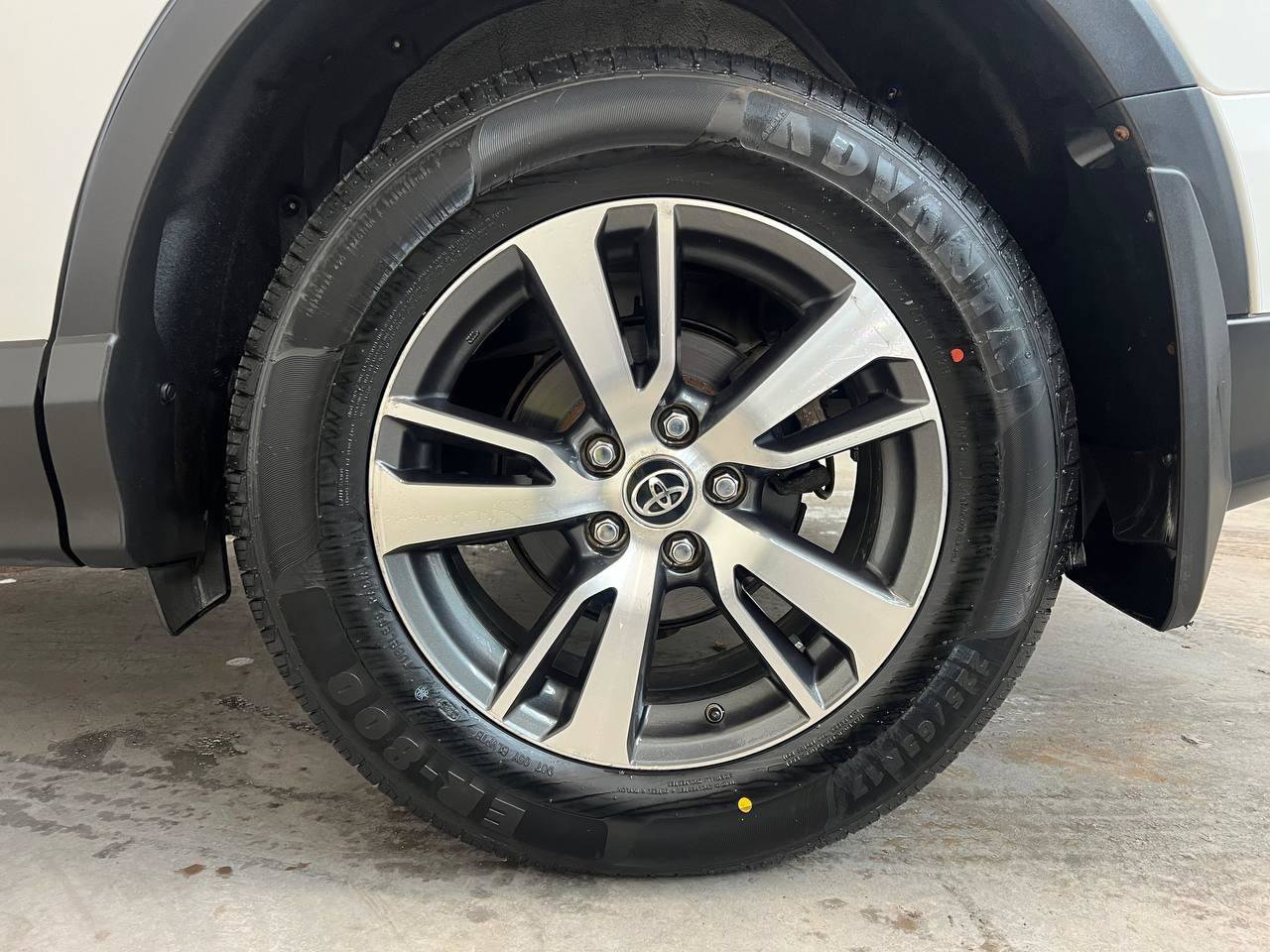 Used 2018 Toyota RAV4 XLE w/ Plus Extra Value Package image 31