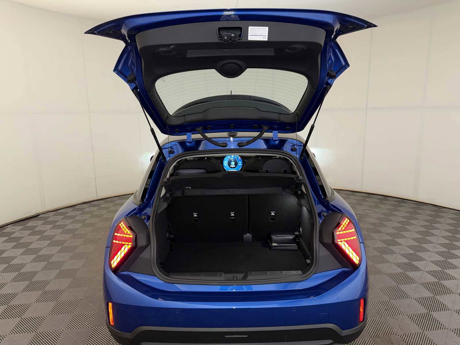 Certified 2025 MINI Cooper S image 21