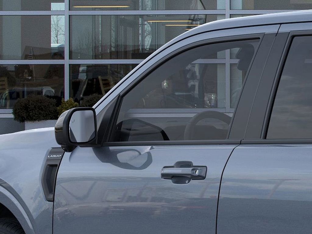 New 2025 Ford Maverick Lariat w/ 4K Tow Package image 21