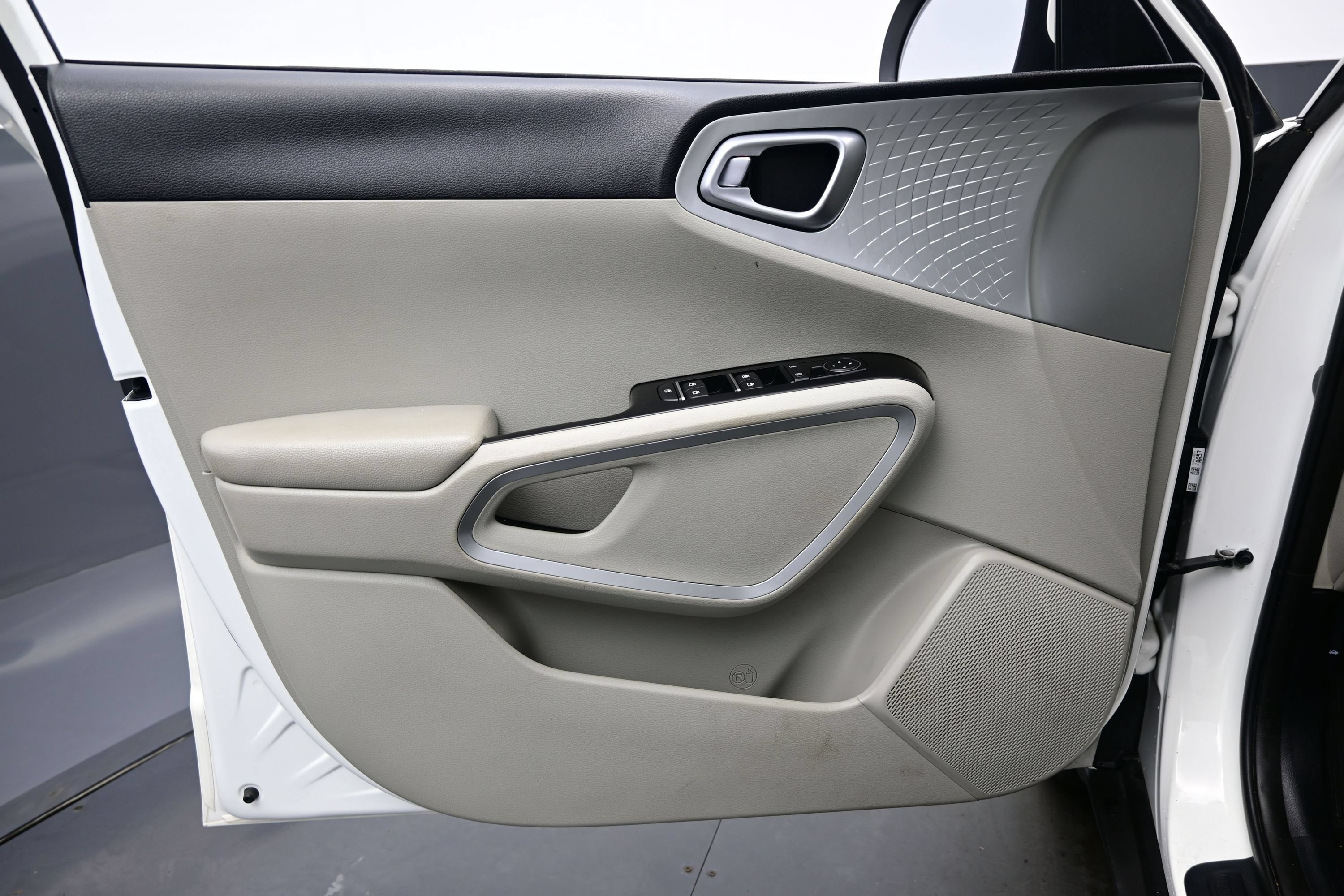 Used 2021 Kia Soul LX FWD image 9