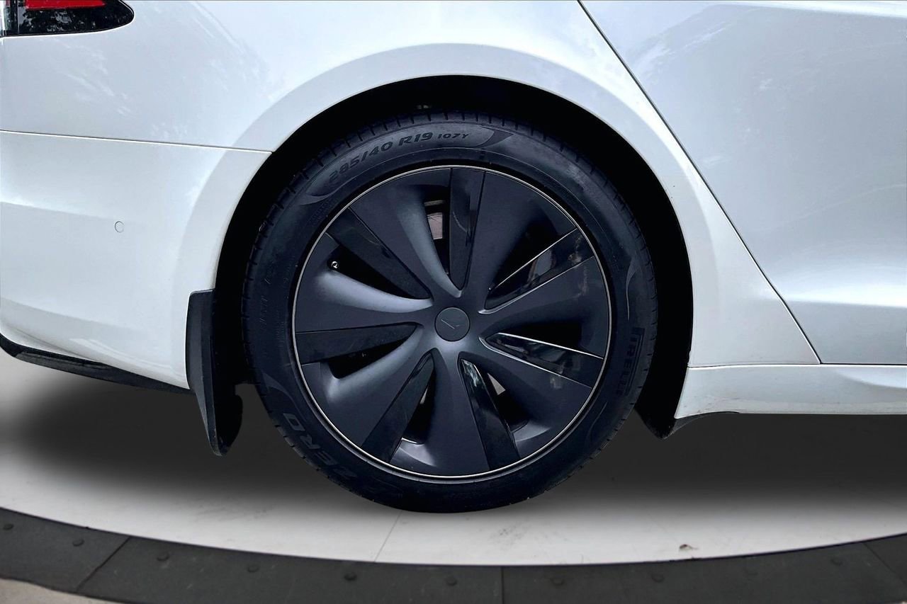 Used 2023 Tesla Model S Plaid AWD/4WD image 35