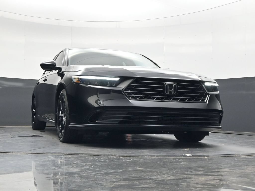 Certified 2025 Honda Accord SE image 25