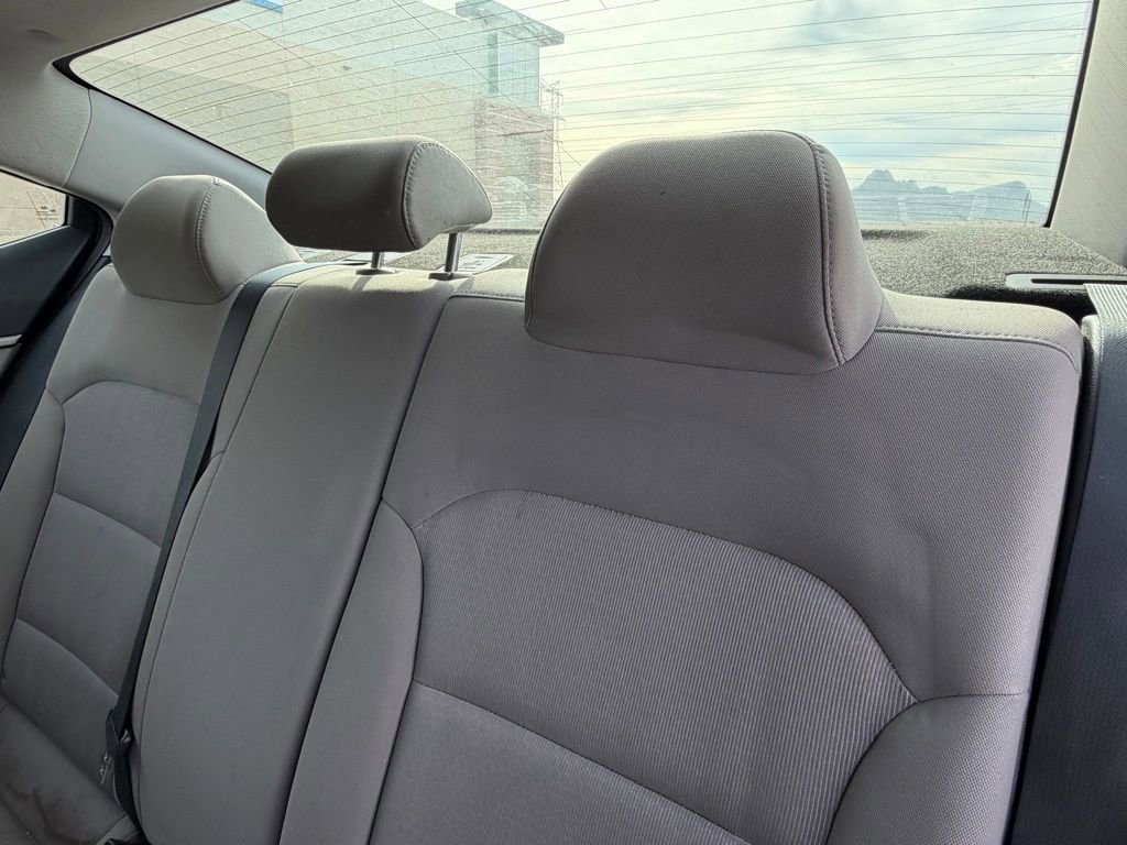 Used 2018 Hyundai Elantra SEL image 13