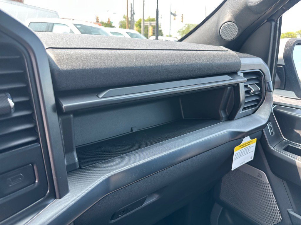 New 2025 Ford F150 Lariat w/ Equipment Group 501A Mid image 40