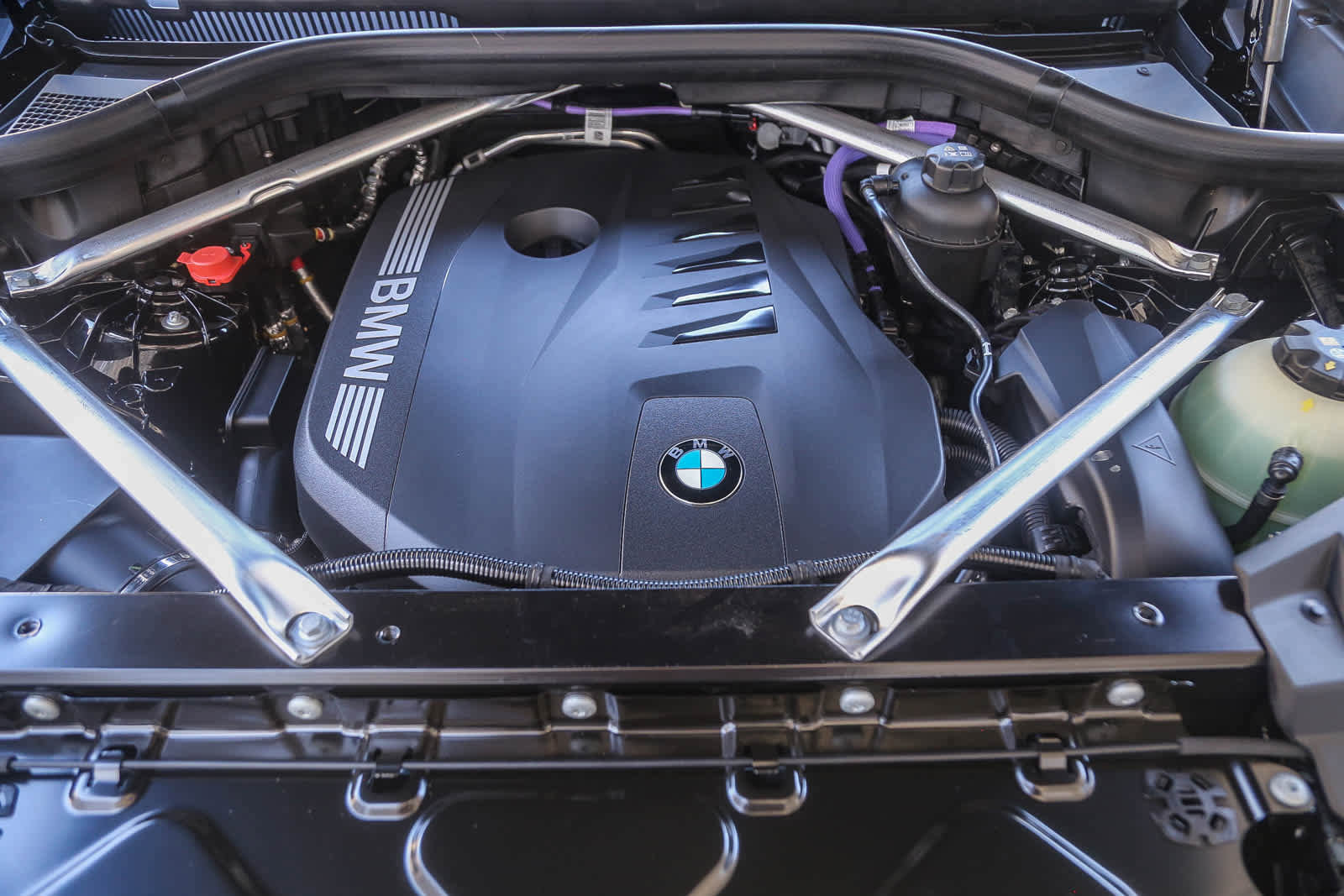 Used 2026 BMW X5 sDrive40i w/ M Sport Package image 23