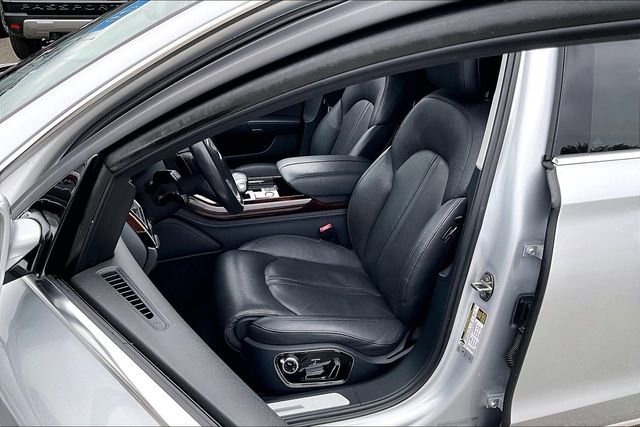 Used 2013 Audi A8 L 4.0T image 18