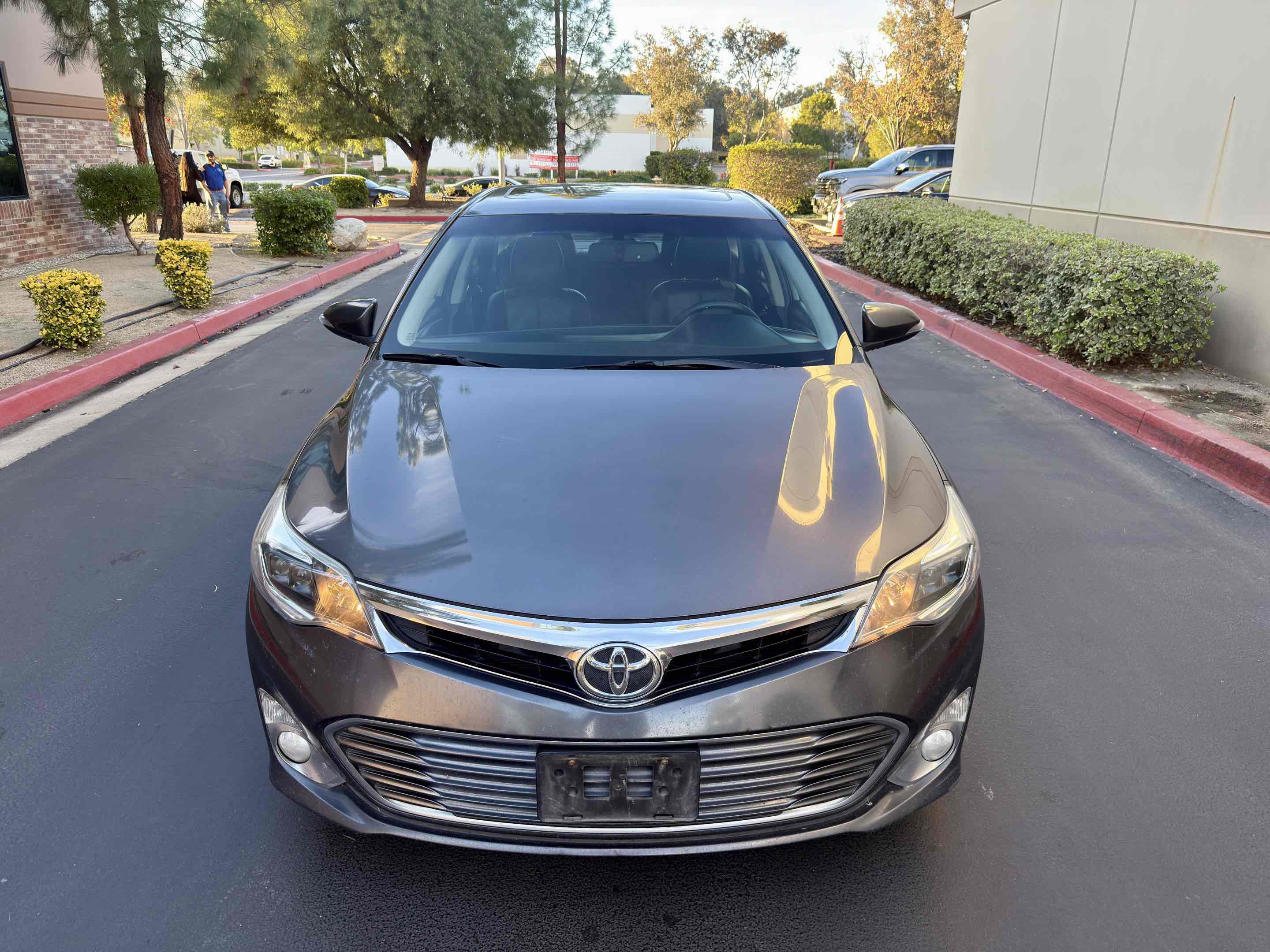 Used 2014 Toyota Avalon XLE Touring image 8