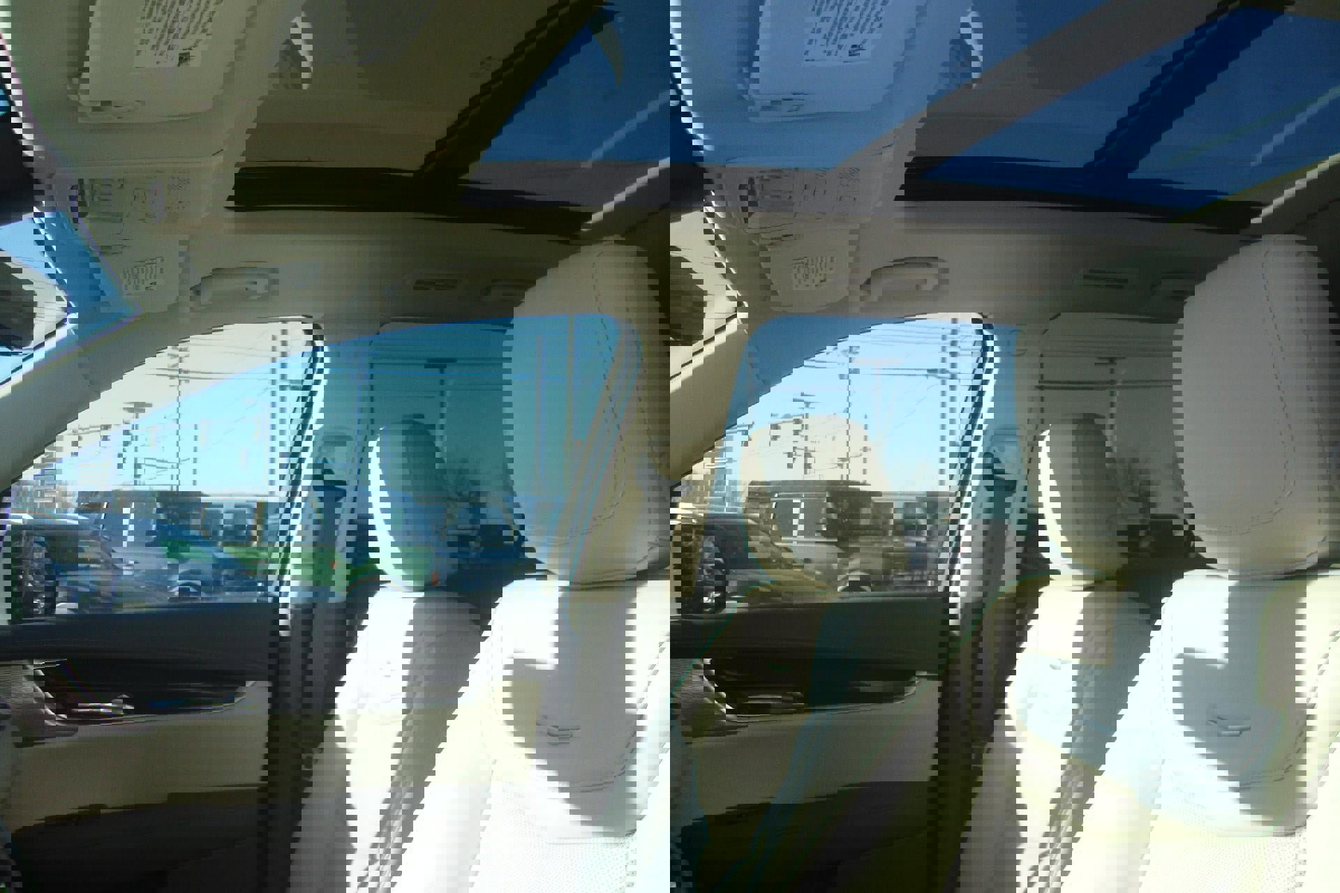 Used 2023 Cadillac XT6 Premium Luxury w/ Technology Package image 16