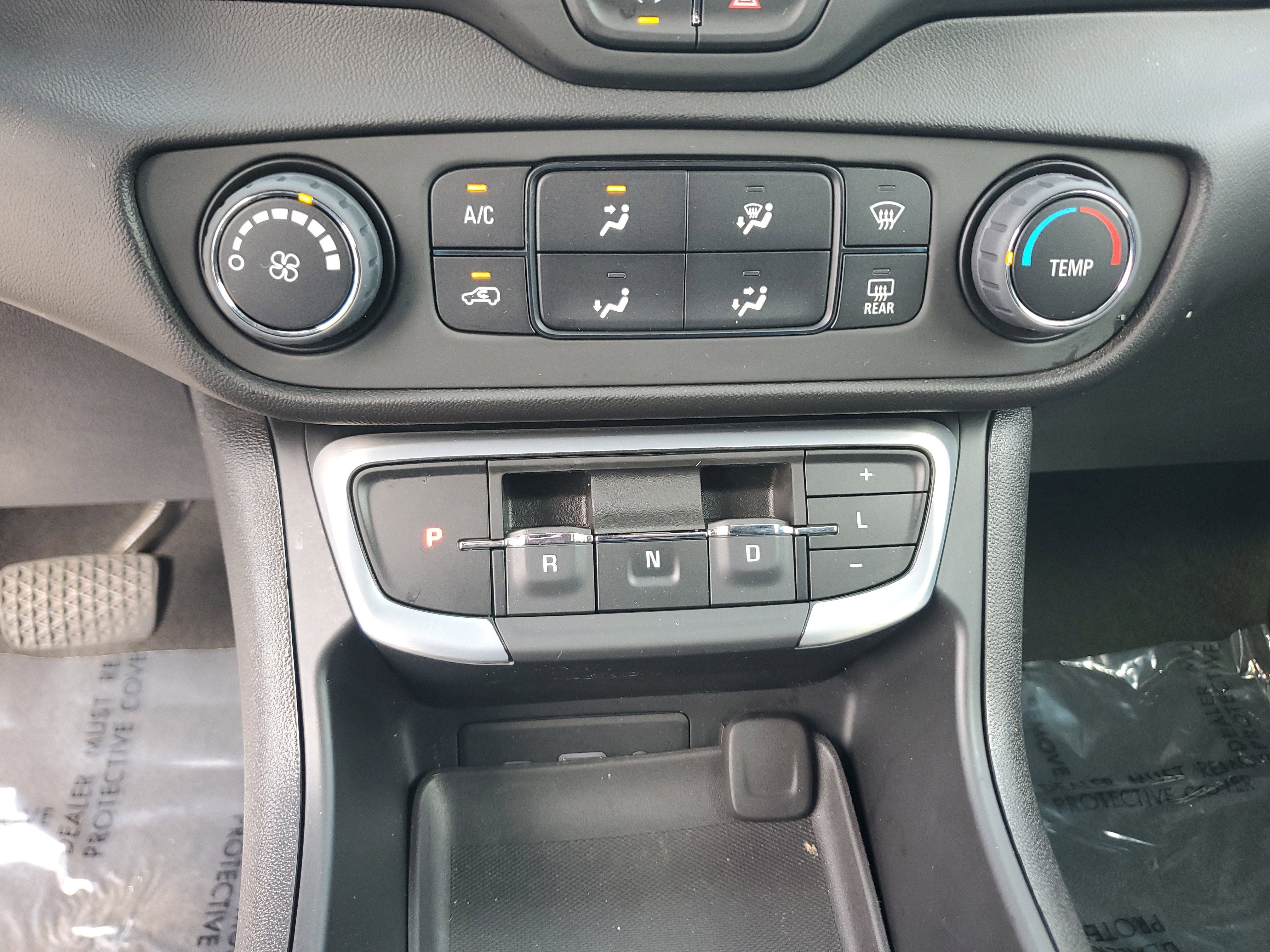 Used 2024 GMC Terrain SLE FWD image 30
