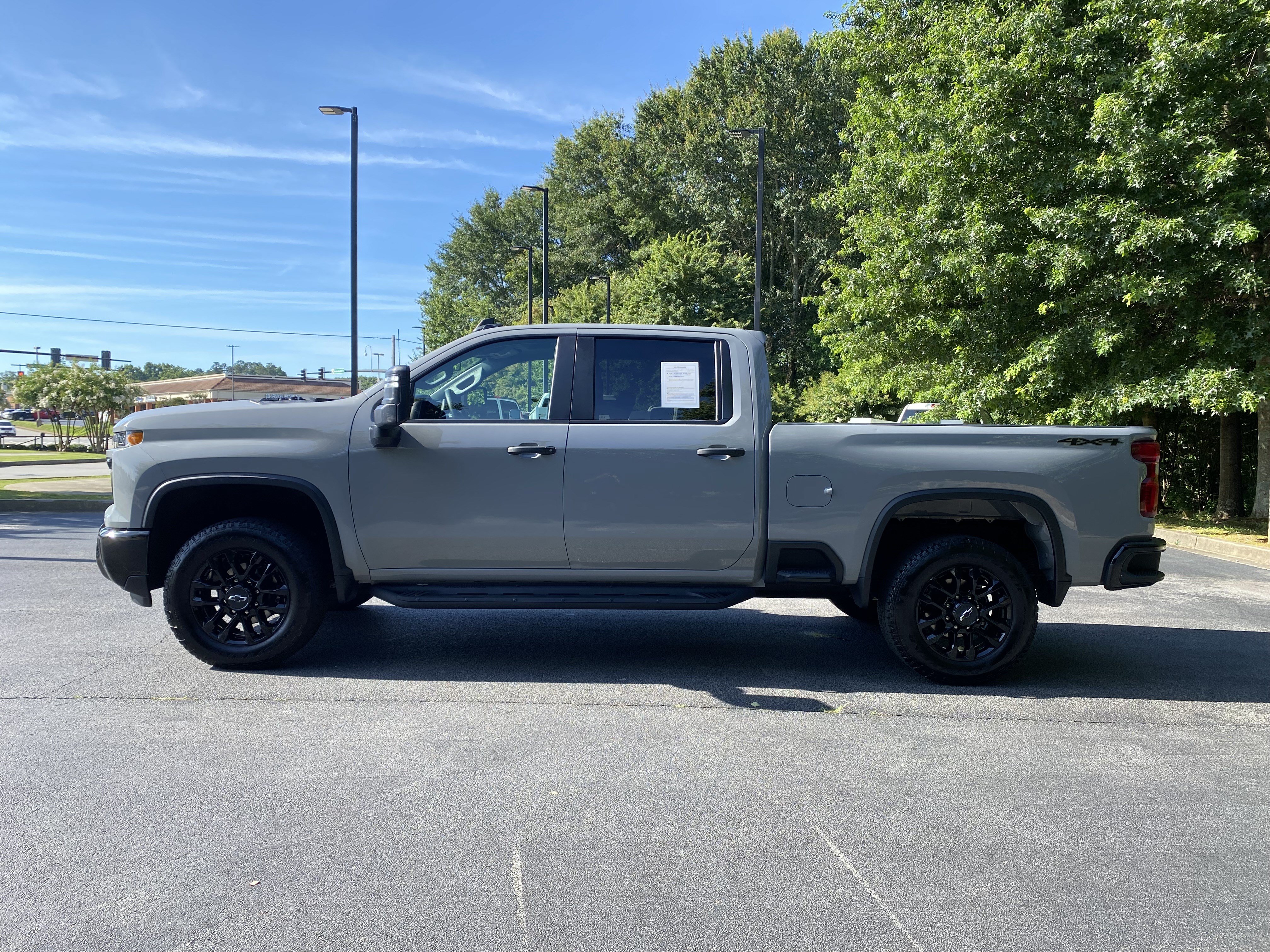 Used 2025 Chevrolet Silverado 2500 Custom w/ Custom Value Package AWD/4WD image 6