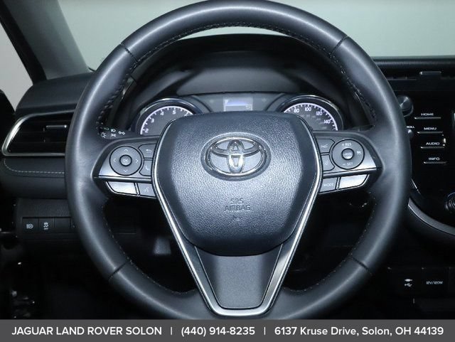 Used 2018 Toyota Camry SE w/ Moonroof Package FWD image 19