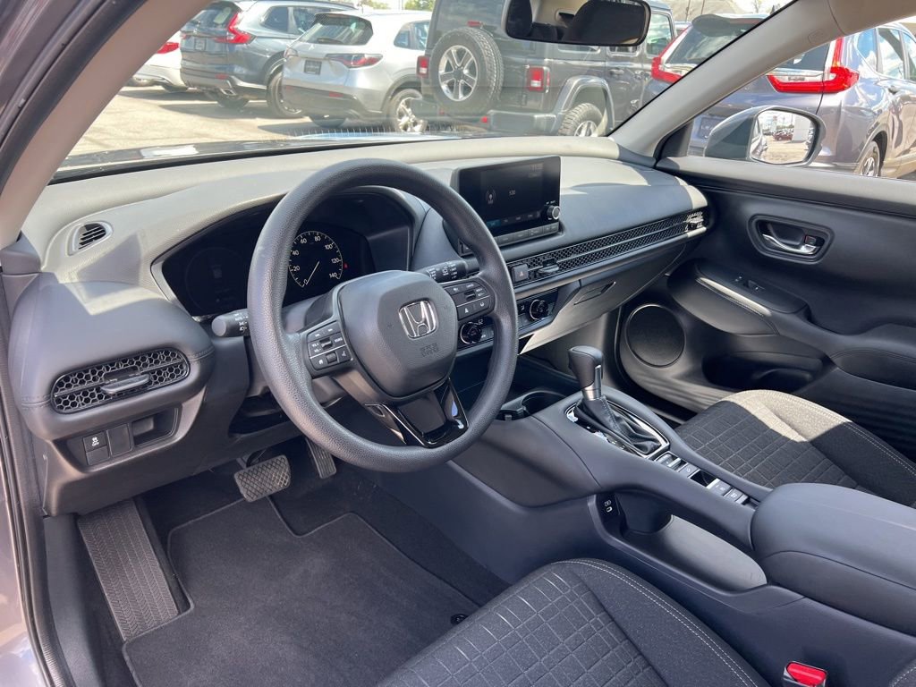 Used 2024 Honda HR-V LX image 9