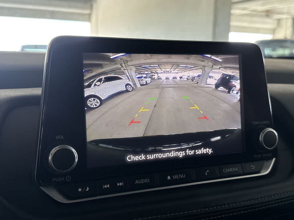 Used 2025 Nissan Rogue SV AWD/4WD image 18