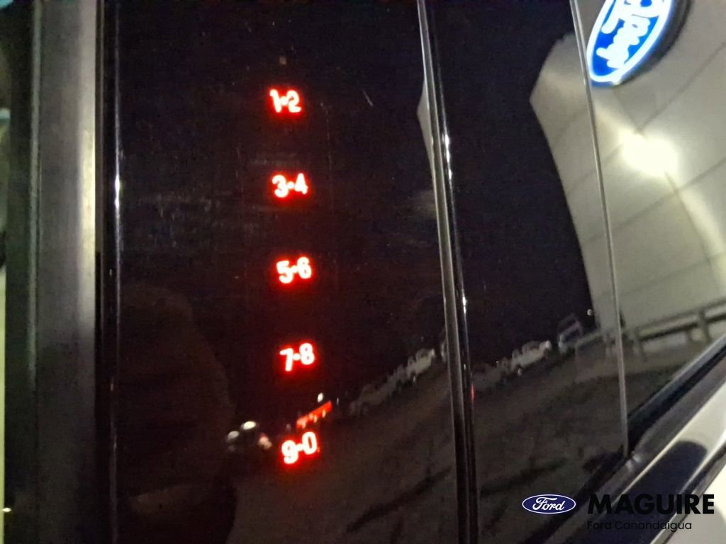 Used 2019 Ford Edge SEL w/ Equipment Group 201A image 10