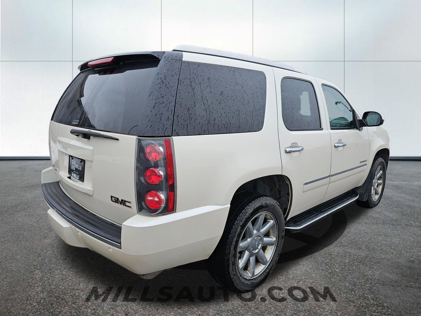 Used 2013 GMC Yukon Denali image 5