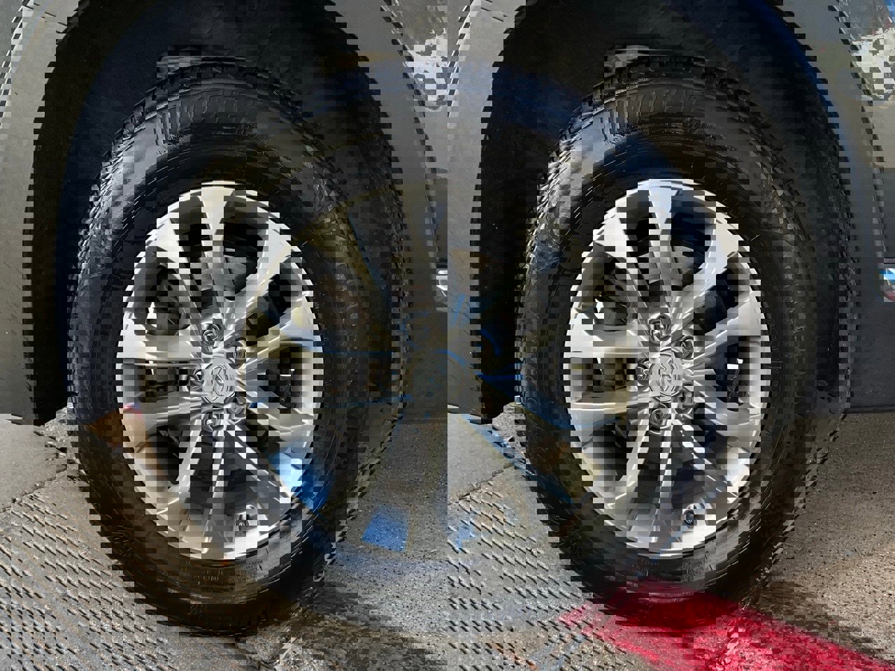 Used 2020 Hyundai Santa Fe SEL image 9