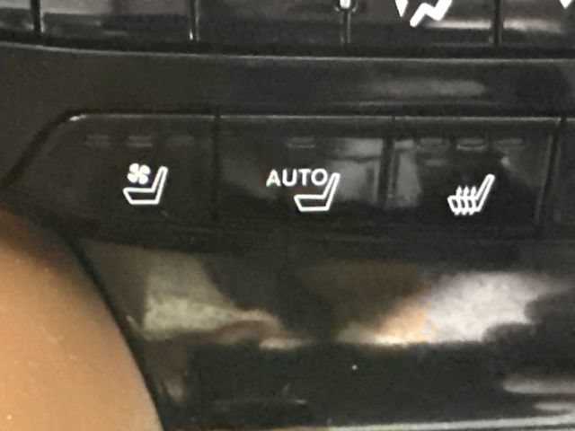 Used 2023 Acura MDX w/ Advance Package AWD/4WD image 18