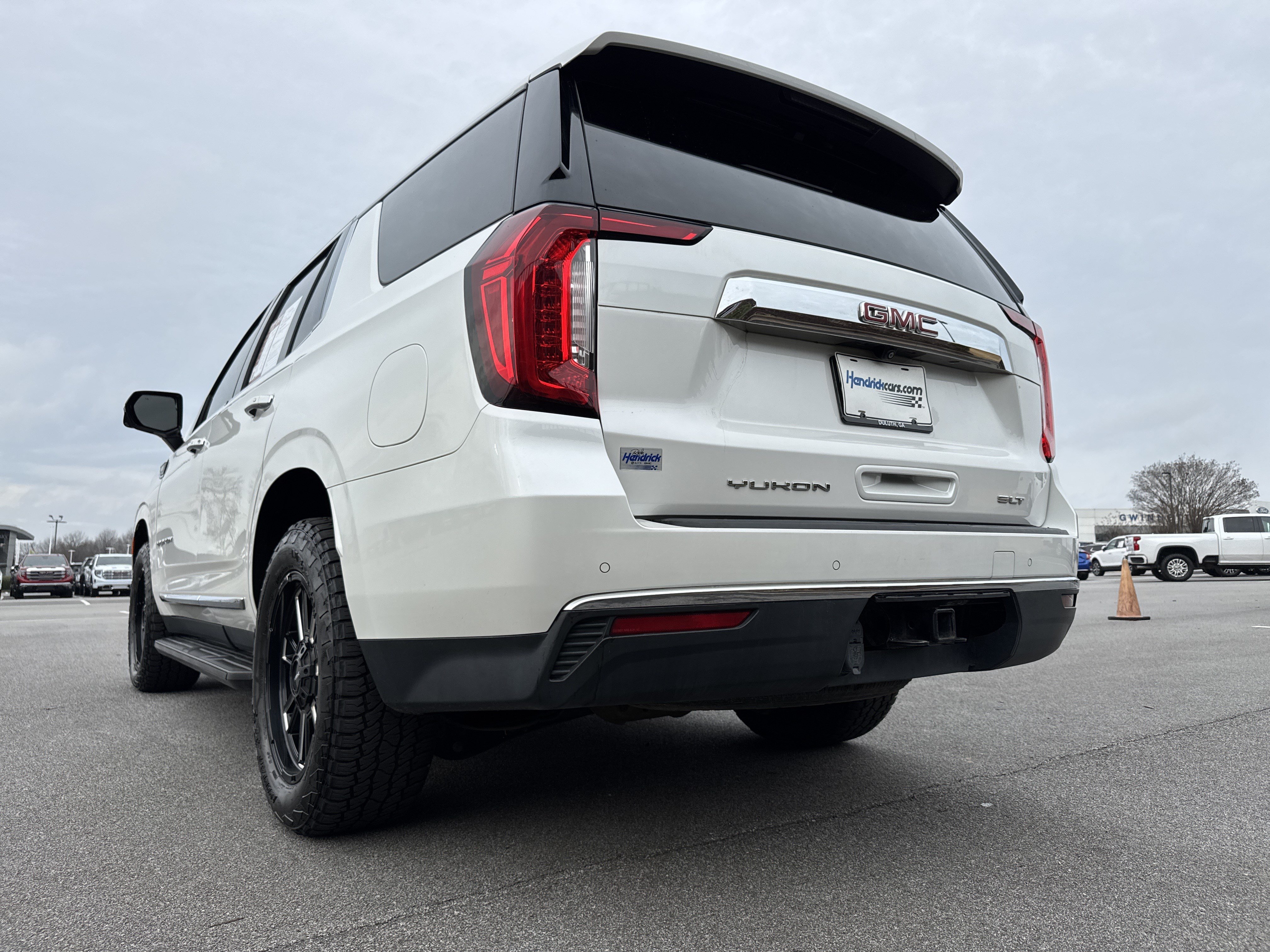 Used 2022 GMC Yukon SLT w/ SLT Premium Package RWD image 8