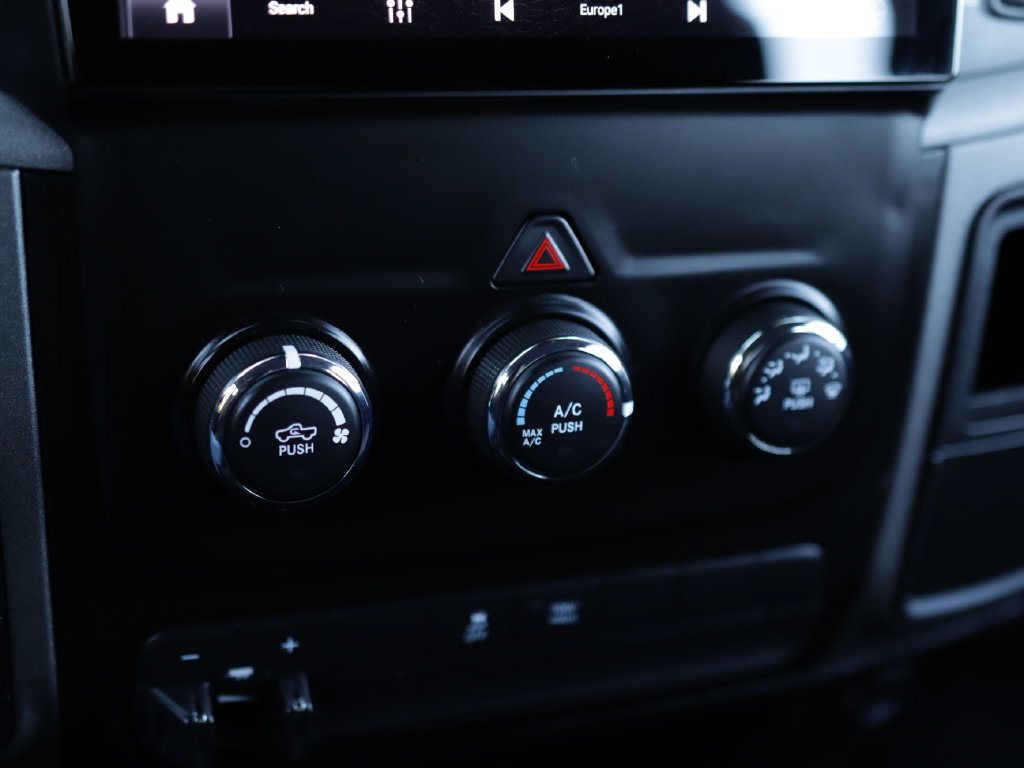 Used 2019 RAM 1500 ST w/ SXT Plus Group AWD/4WD image 15