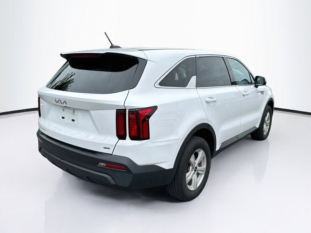 Certified 2023 Kia Sorento LX AWD/4WD image 5