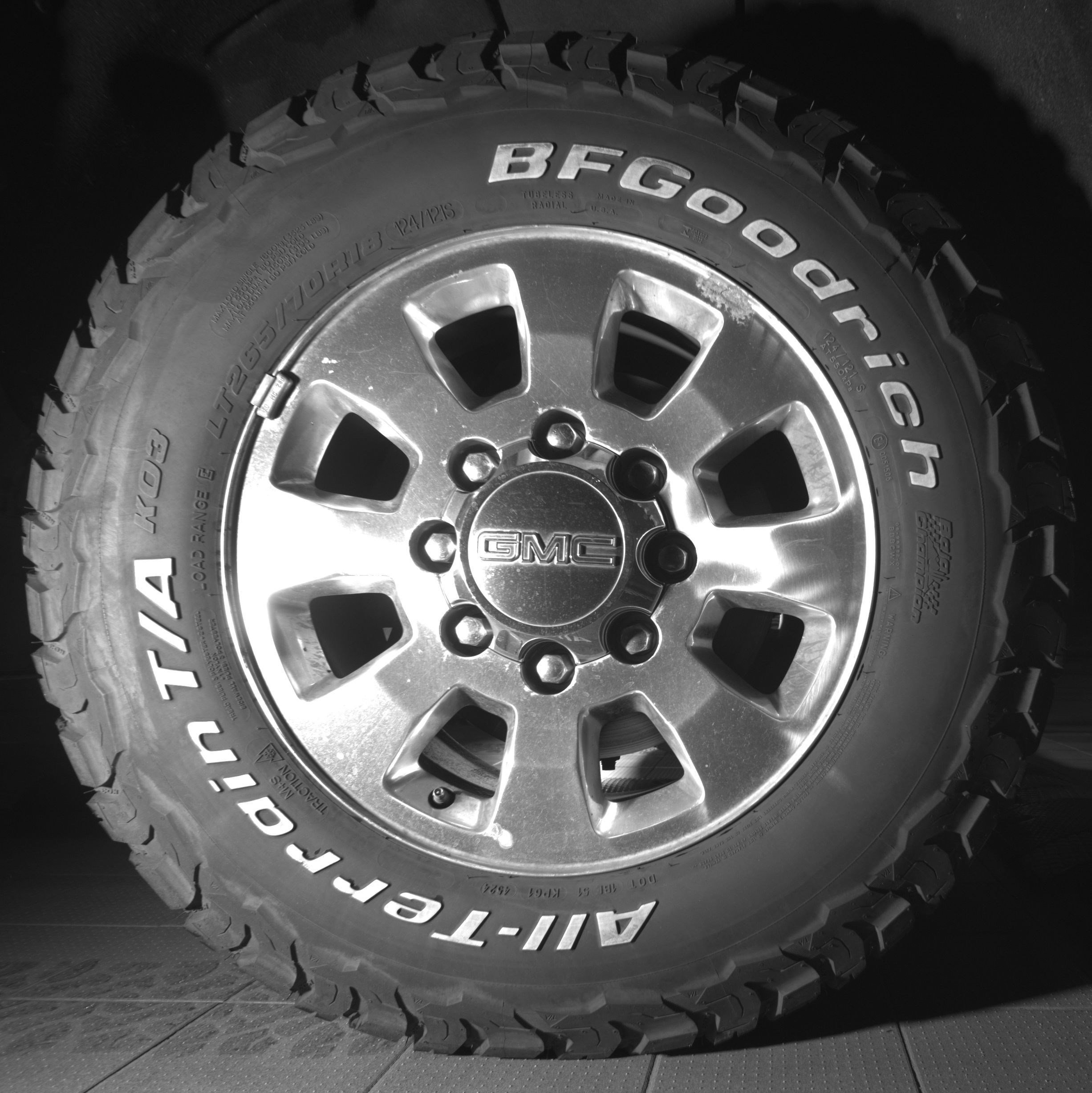 Used 2015 GMC Sierra 2500 SLE w/ SLE Preferred Package AWD/4WD image 9