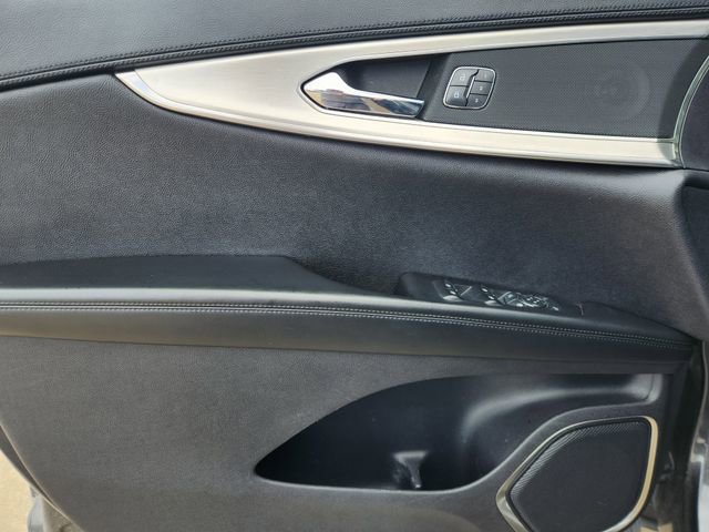 Used 2019 Lincoln Nautilus FWD image 23