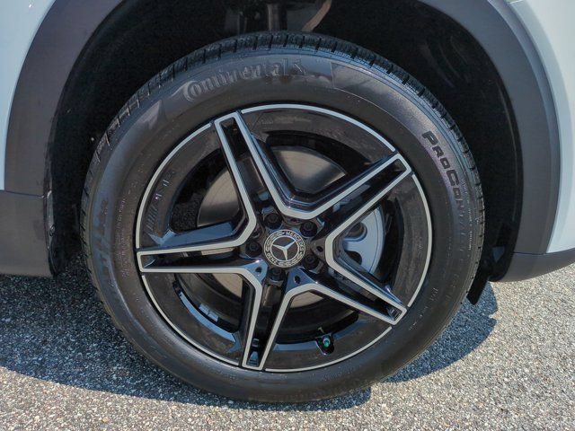 Used 2026 Mercedes-Benz GLB 250 4MATIC image 11