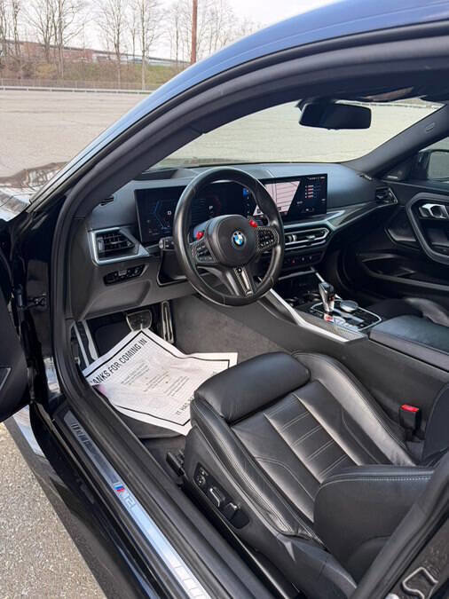 Used 2024 BMW M2 w/ Lighting Package image 28