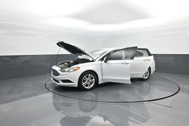 Certified 2018 Ford Fusion SE FWD image 42