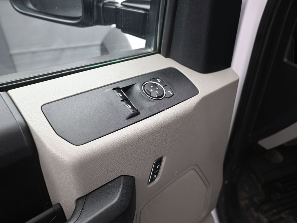 Certified 2021 Ford F450 XL w/ Power Equipment Group image 17