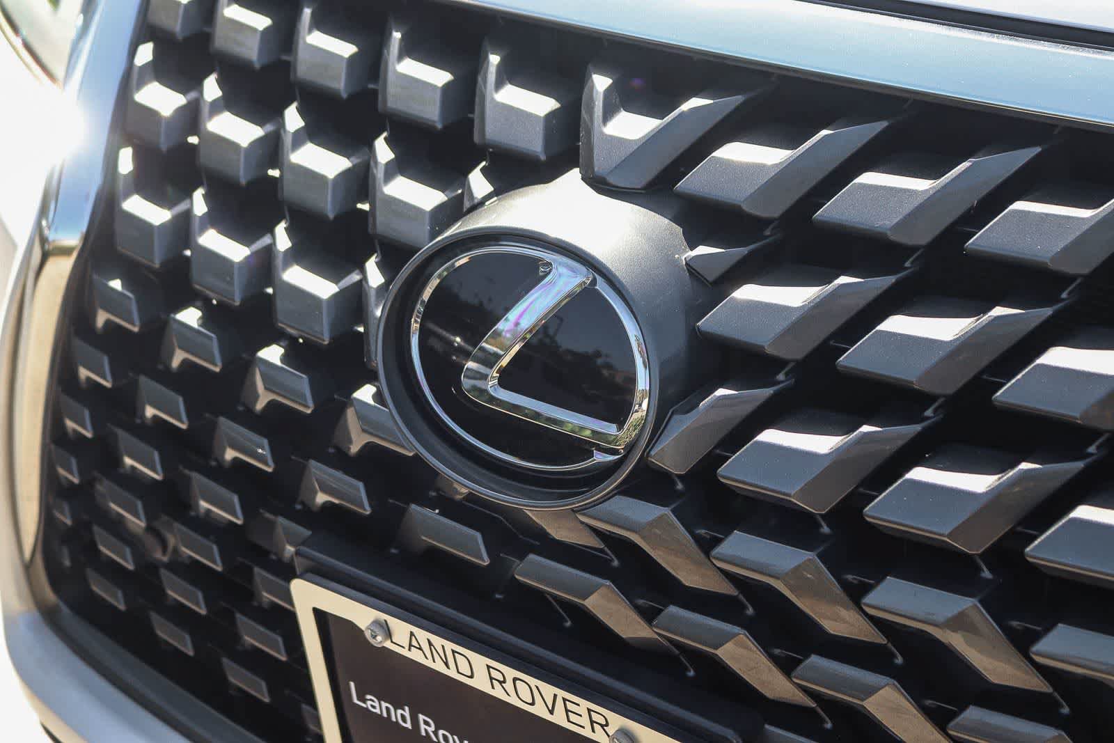 Used 2022 Lexus GX 460 Premium w/ Premium Package AWD/4WD image 11