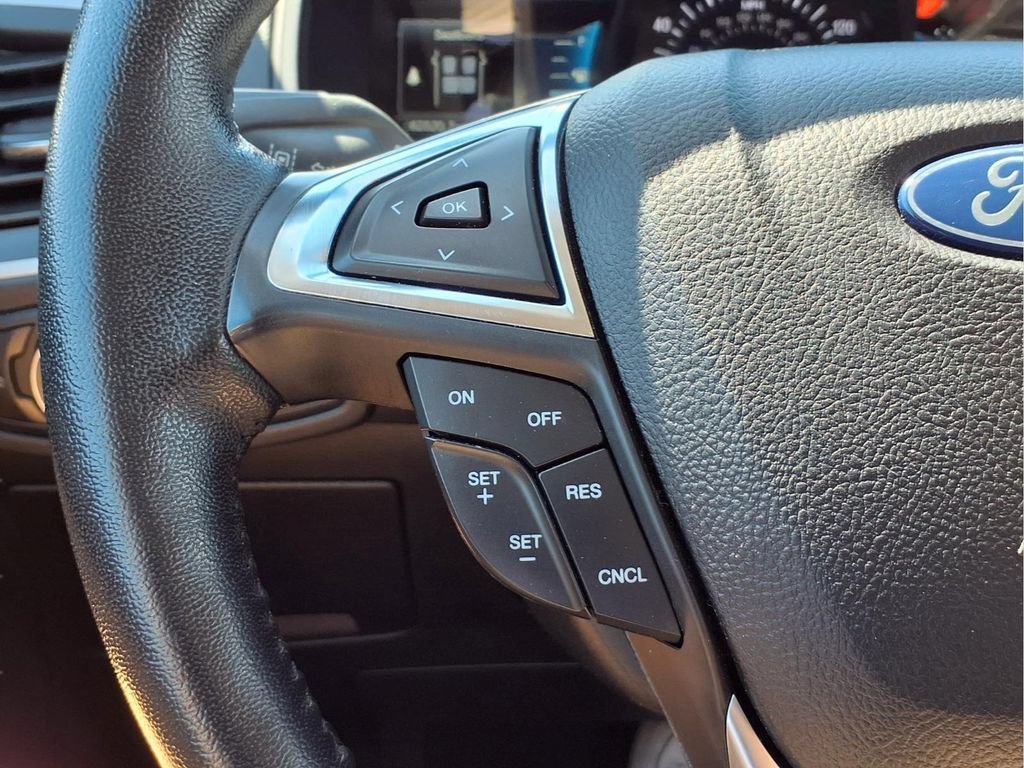 Used 2022 Ford Edge SEL AWD/4WD image 13