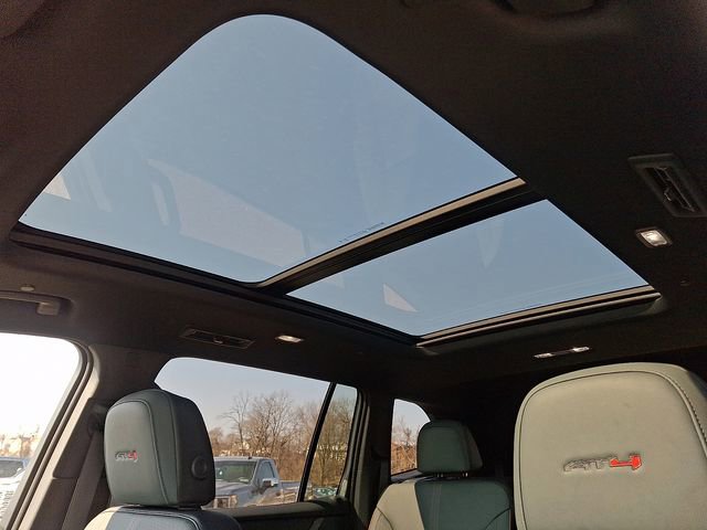 New 2026 GMC Acadia AT4 w/ Luxury Package image 16