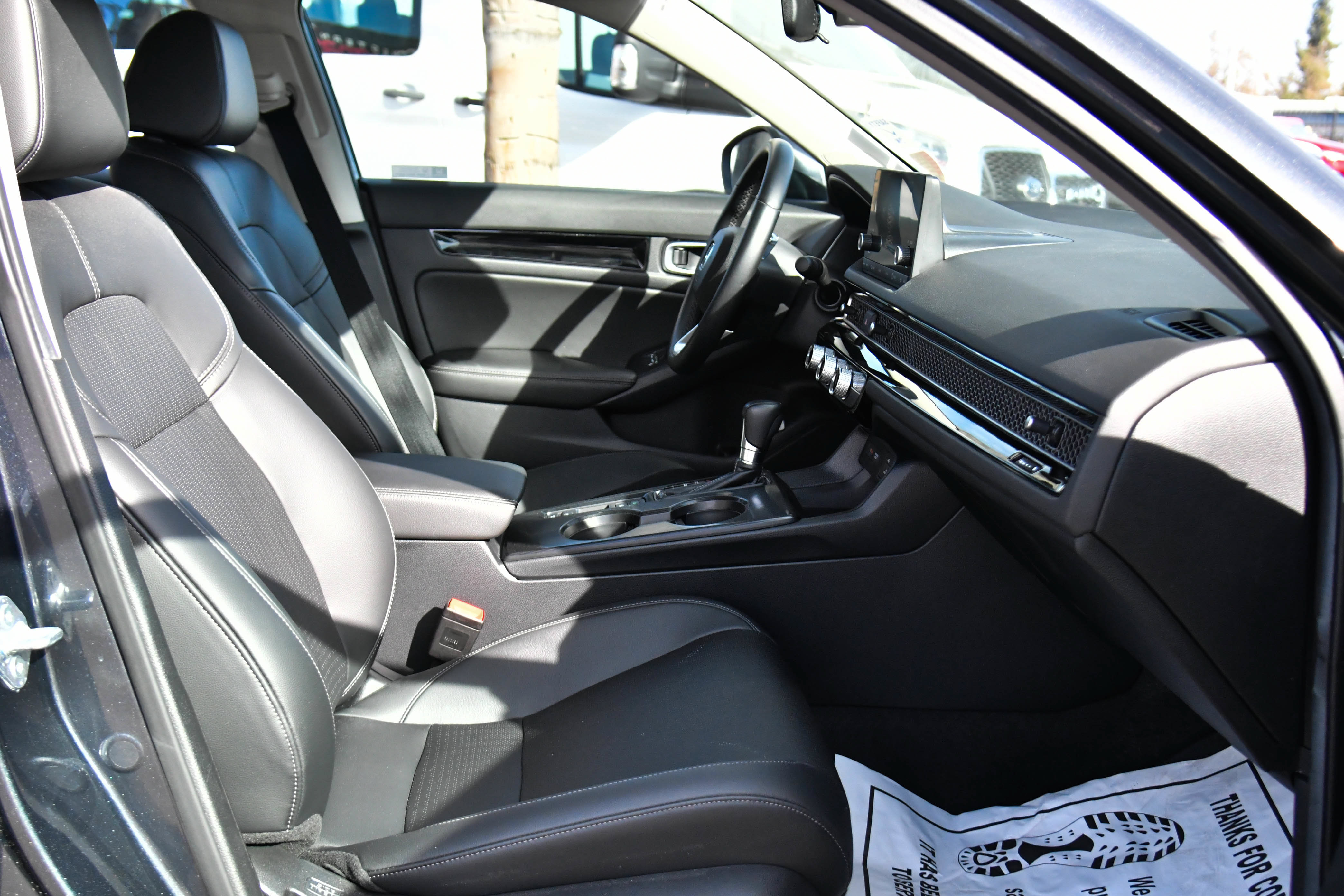 Used 2024 Honda Civic EX-L image 43