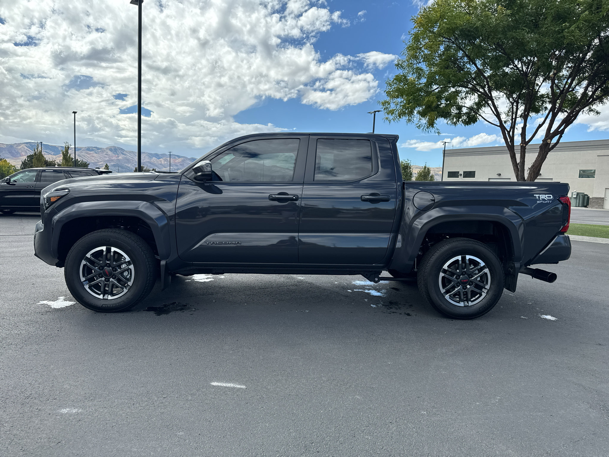 Certified 2026 Toyota Tacoma TRD Sport AWD/4WD image 4